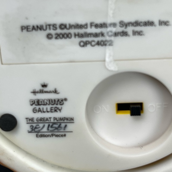 Peanuts decorative Halloween accents - Picture 7 of 7